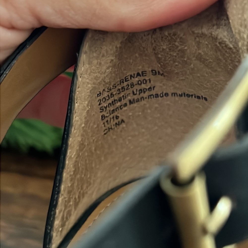 GH Bass & Co RENAE wedges black faux leather open toe sandal heels | size 9 - Picture 10 of 10